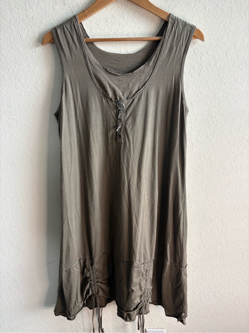 Neon Buddha Olive Green Dress NWT Size Large